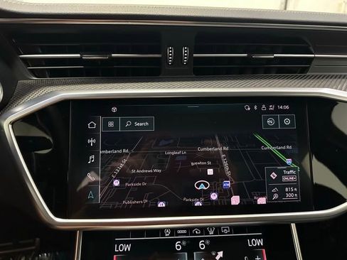 Used 2022 Audi RS 6 4.2 image 16