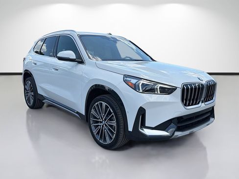New 2026 BMW X1 xDrive28i w/ Technology Package AWD/4WD image 1