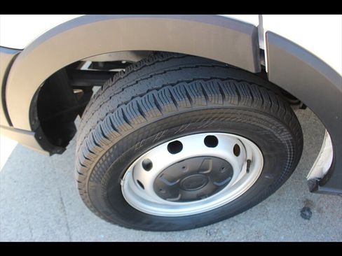 Used 2025 Ford Transit 250 148 Medium Roof w/ Load Area Protection Package image 24