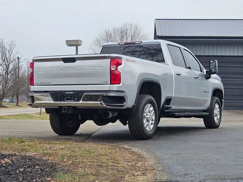 Used 2023 Chevrolet Silverado 2500 LTZ image 4