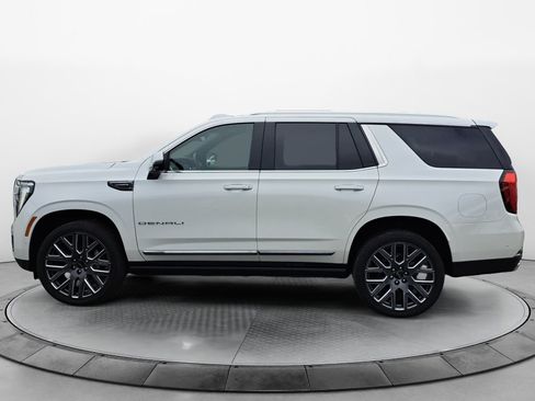 Used 2025 GMC Yukon Denali Ultimate AWD/4WD image 4