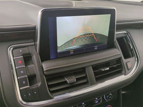 Certified 2024 Chevrolet Suburban Premier image 15