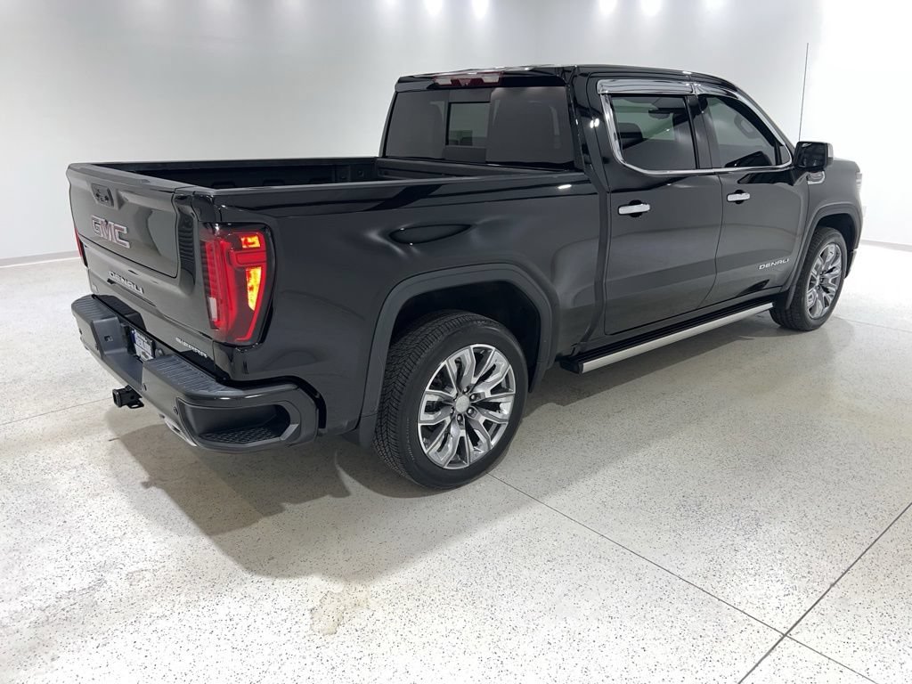 Used 2023 GMC Sierra 1500 Denali w/ Denali Reserve Package AWD/4WD image 5