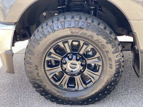 Used 2022 Ford F350 XLT w/ XLT Value Package AWD/4WD image 10