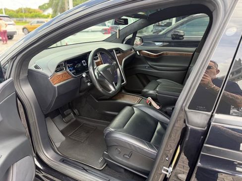 Used 2017 Tesla Model X 75D AWD/4WD image 12