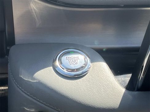 Used 2021 Lincoln Aviator Reserve w/ Elements Package Plus image 27