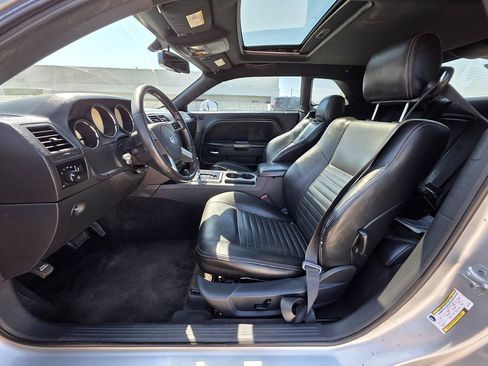 Used 2009 Dodge Challenger R/T image 11