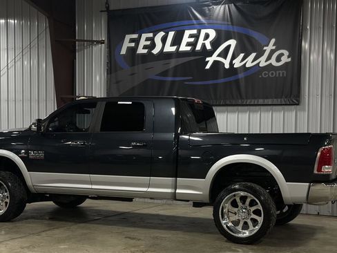 Used 2015 RAM 2500 Laramie w/ Convenience Group image 3