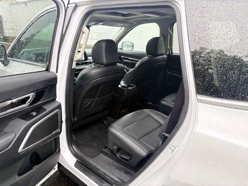 Certified 2023 Kia Telluride S w/ S Sunroof Package FWD image 28