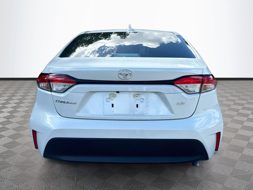 Used 2026 Toyota Corolla LE FWD image 7