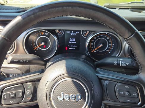 Used 2022 Jeep Gladiator Sport AWD/4WD image 24