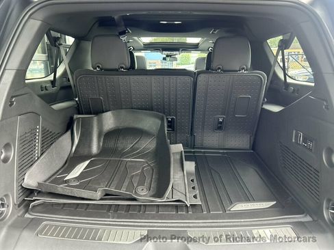 Used 2026 Chevrolet Suburban RST w/ Comfort Package AWD/4WD image 19