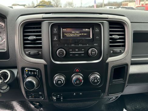 Used 2018 RAM 1500 Tradesman w/ Chrome Appearance Group AWD/4WD image 15