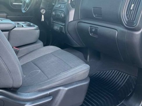 Used 2022 Chevrolet Silverado 1500 Custom AWD/4WD image 10