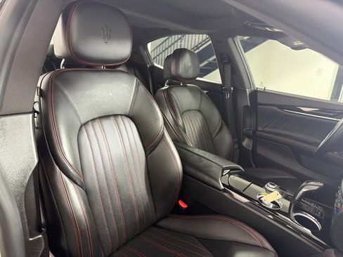Used 2019 Maserati Ghibli RWD image 25