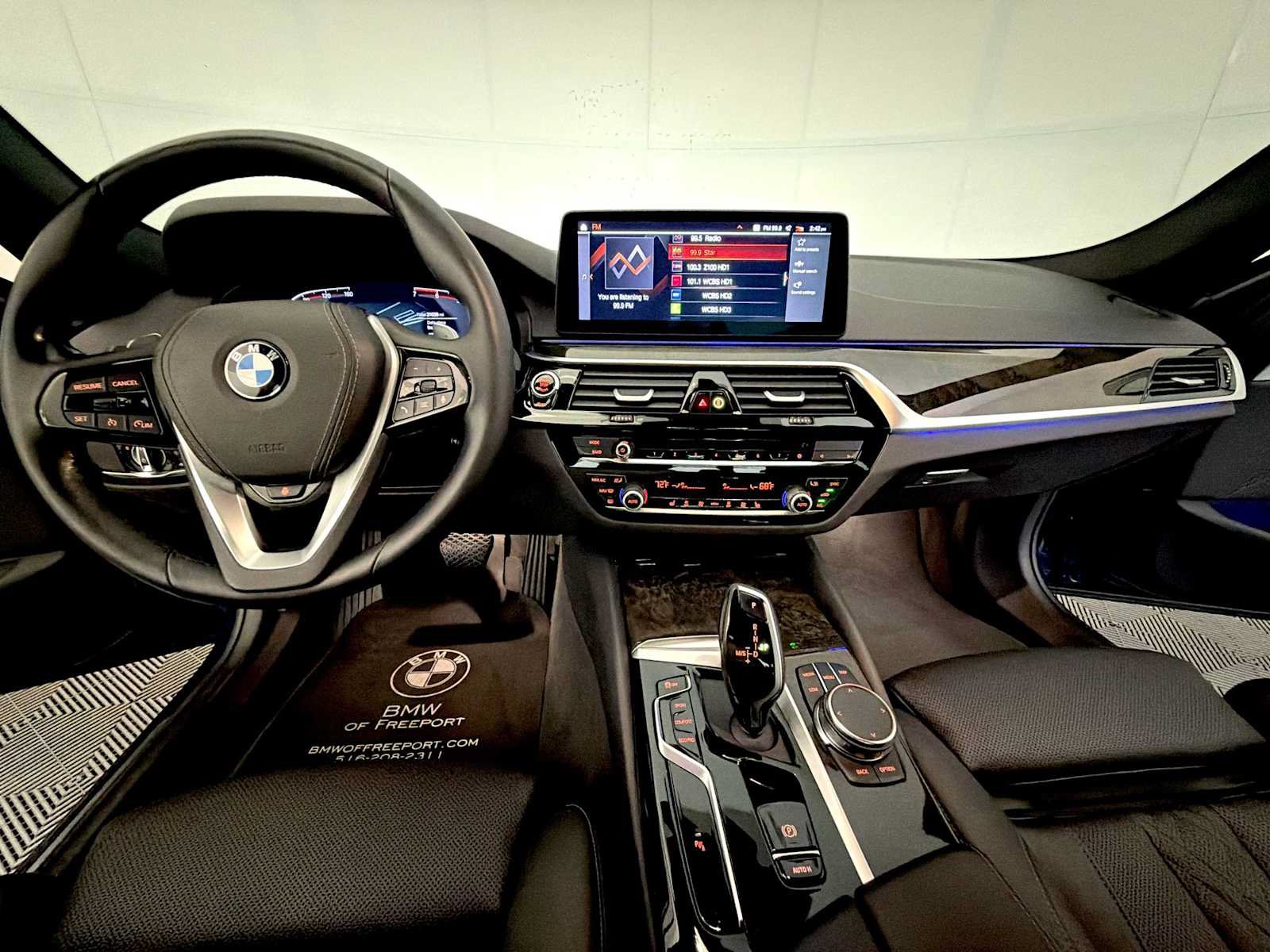 Used 2023 BMW 530i xDrive w/ Convenience Package AWD/4WD image 14