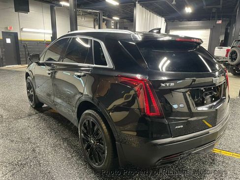 Used 2022 Cadillac XT5 Premium Luxury w/ LPO, ONYX Package AWD/4WD image 5