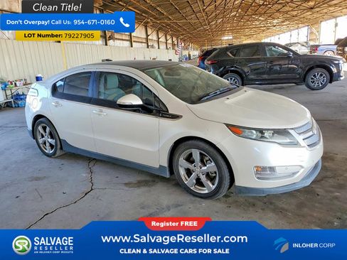 Used 2011 Chevrolet Volt Premium w/ Premium Trim Package image 5
