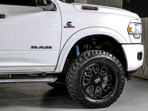Used 2024 RAM 2500 Big Horn w/ Off Road Package AWD/4WD image 8