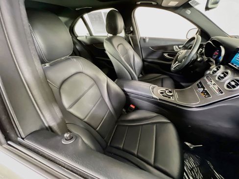 Used 2019 Mercedes-Benz C 300 4MATIC Sedan image 27