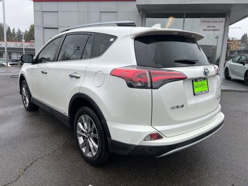Used 2018 Toyota RAV4 Limited w/ Advanced Technology Package image 6