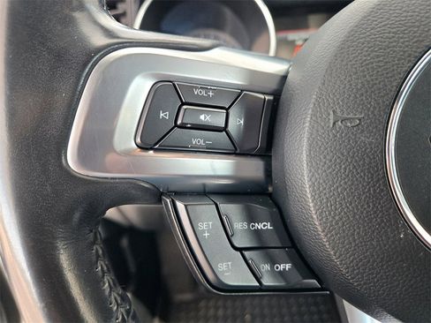 Used 2022 Ford Mustang Premium image 15