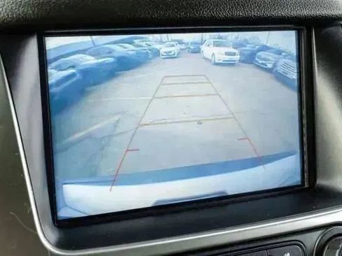 Used 2019 Chevrolet Suburban LT AWD/4WD image 34