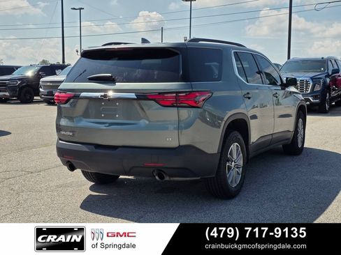 Used 2023 Chevrolet Traverse LT FWD image 8