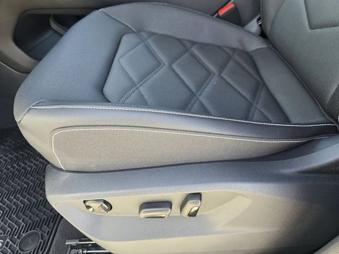 New 2026 Volkswagen Atlas SE image 16