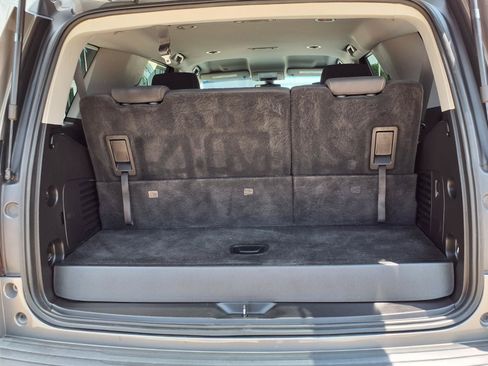 Used 2018 Chevrolet Tahoe LS RWD image 19