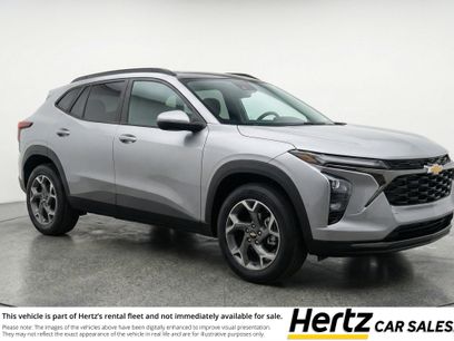 Used 2025 Chevrolet Trax LT