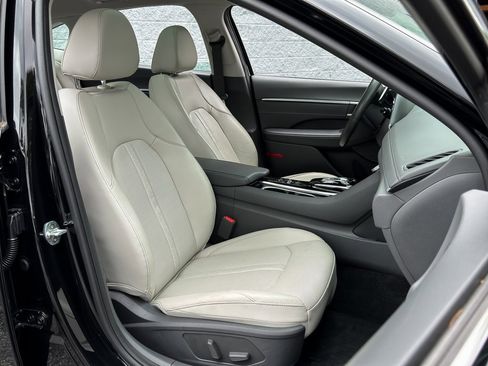 Used 2020 Hyundai Sonata Limited image 25