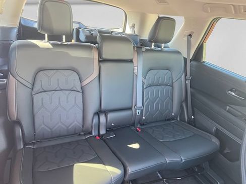 New 2026 Nissan Pathfinder Platinum w/ Cargo Package AWD/4WD image 17