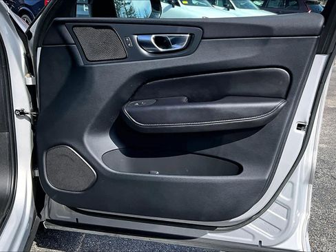 Certified 2023 Volvo XC60 B5 Plus w/ Climate Package image 22