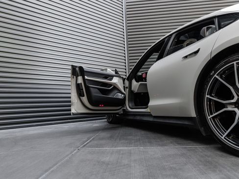 Certified 2023 Porsche Taycan 4S AWD/4WD image 14