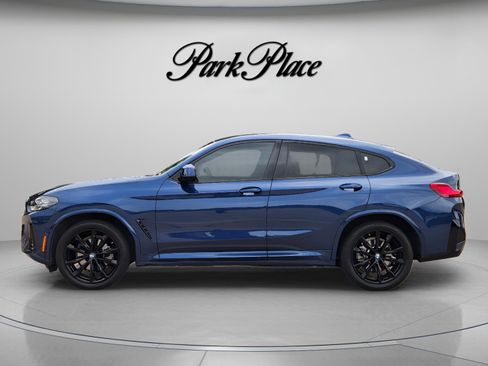 Used 2024 BMW X4 xDrive30i w/ Premium Package AWD/4WD image 2