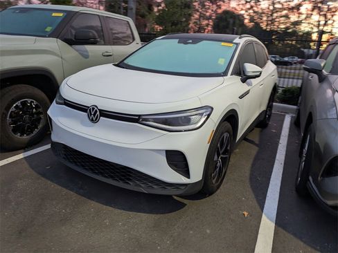 Used 2022 Volkswagen ID.4 Pro S image 3