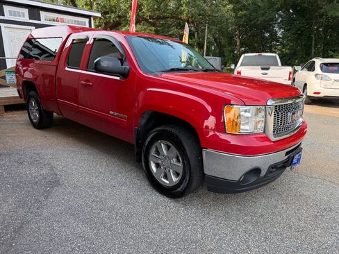 Used 2011 GMC Sierra 1500 SLT w/ SLT Convenience Package AWD/4WD image 3