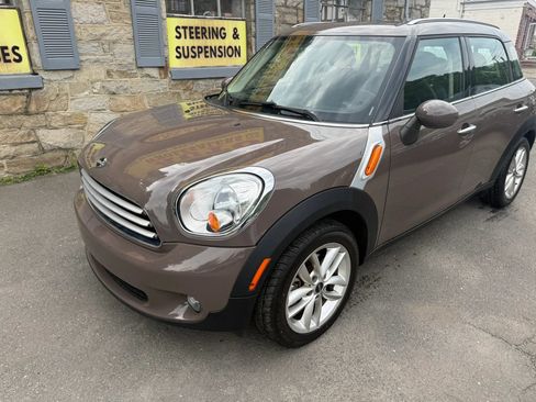 Used 2014 MINI Cooper Countryman FWD image 8