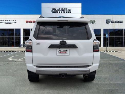 Used 2020 Toyota 4Runner TRD Off-Road w/ Wilderness Package AWD/4WD image 8
