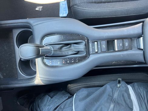 Used 2024 Honda HR-V LX image 24