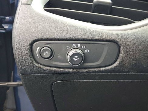 Used 2022 Chevrolet Malibu LT FWD image 9