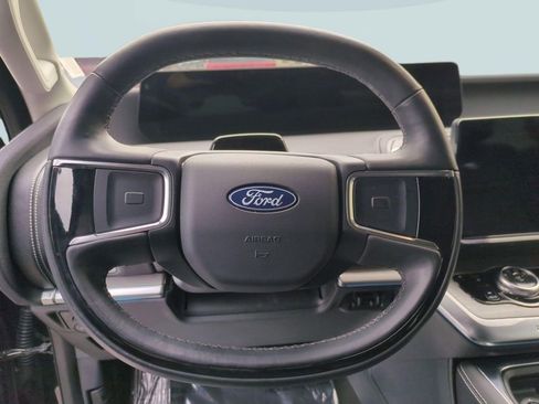 Used 2025 Ford Expedition Max Platinum AWD/4WD image 14