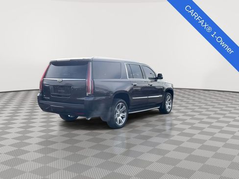 Used 2018 Cadillac Escalade ESV Luxury image 10
