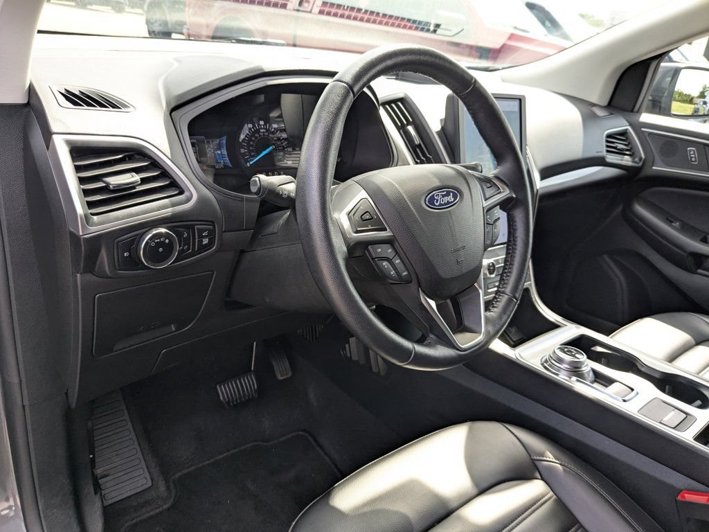 Used 2024 Ford Edge SEL w/ Convenience Package AWD/4WD image 10