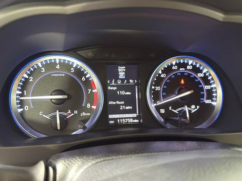 Used 2016 Toyota Highlander Limited w/ Driver Technology Package image 20