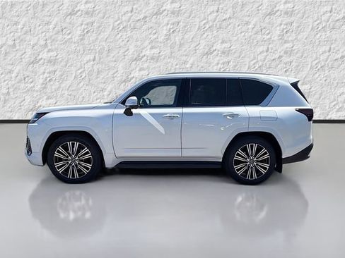 New 2026 Lexus LX 700h Luxury image 6