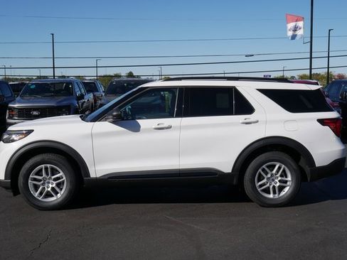 New 2026 Ford Explorer Active image 9