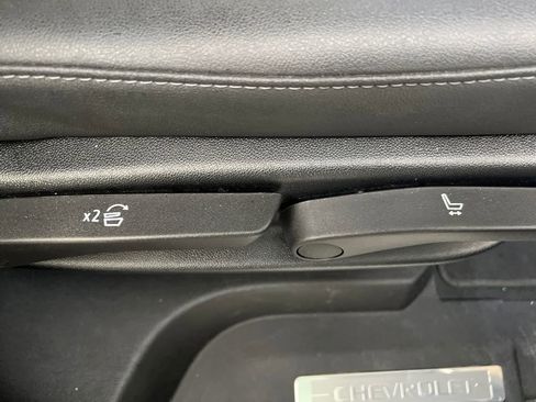Used 2025 Chevrolet Tahoe LT AWD/4WD image 18