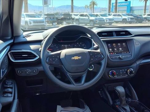 Used 2023 Chevrolet TrailBlazer LT image 9